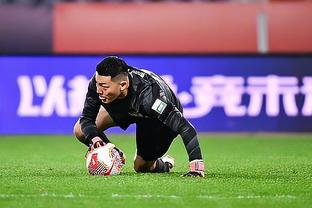 亚足联官网：蒋光太越位在先进球被VAR推翻，比分仍为0-0